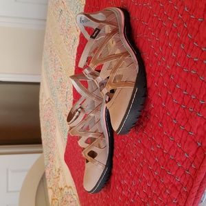 New Jambu Tangerine Leather Sandals